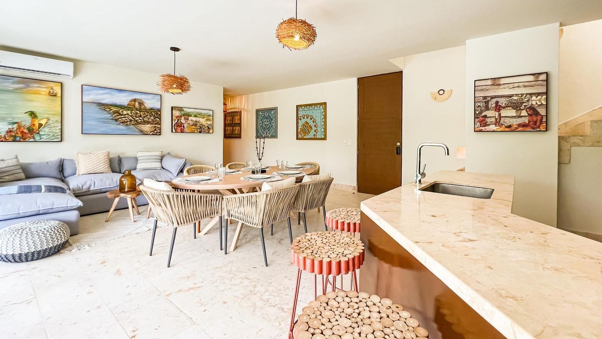 Stylish Mexican Interior Ph- Private Rooftop -gated Community Apartment *