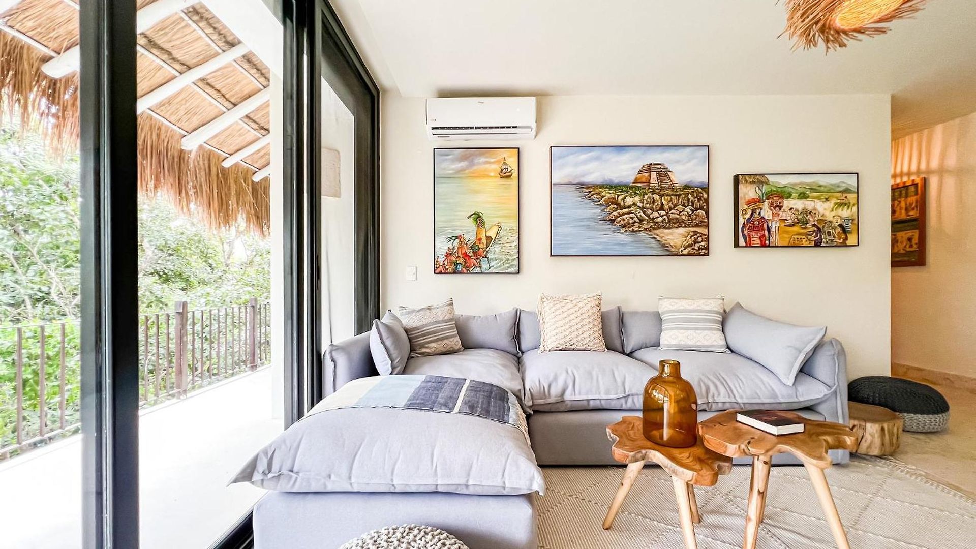 Stylish Mexican Interior Ph- Private Rooftop -gated Community Apartment *