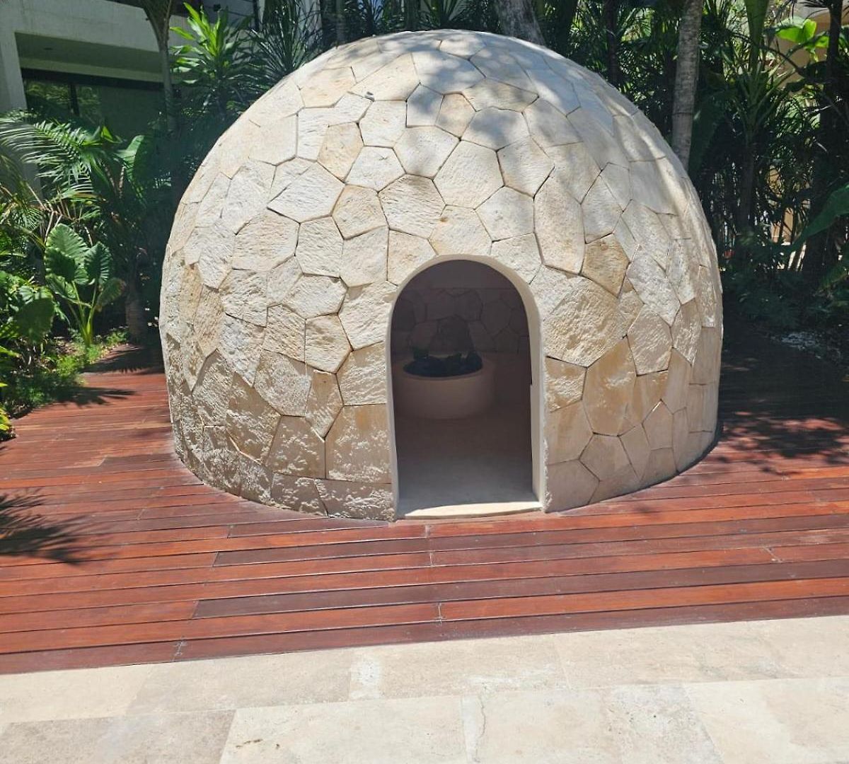 Paraiso En La Selva De *