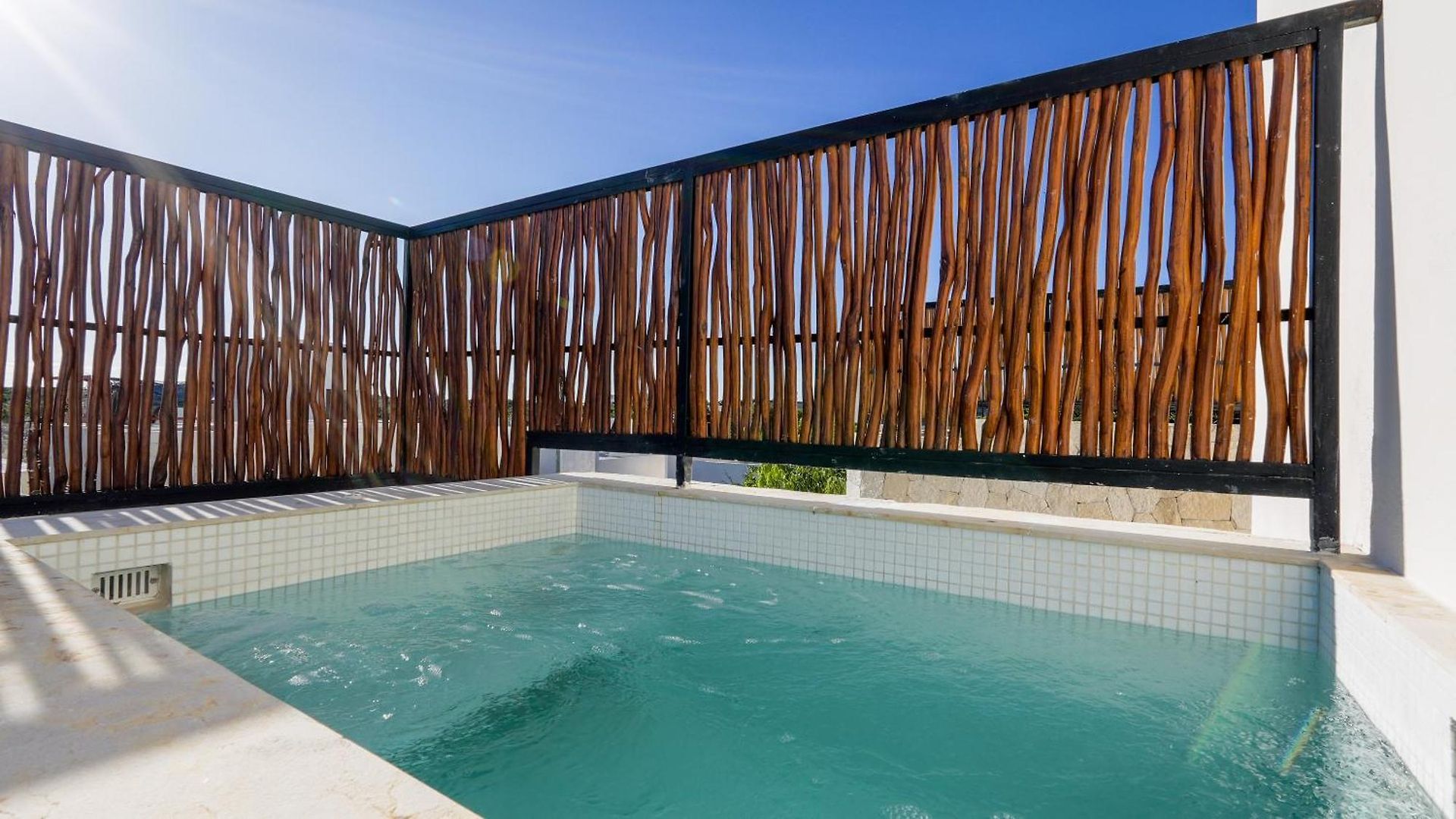 Divine House With Private Roof And Pool Only 1km From The Сasa de vacaciones Tulum