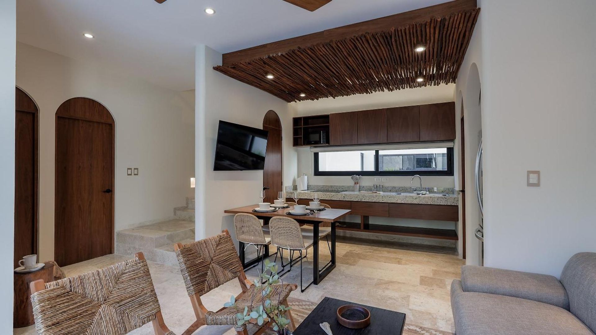 Сasa de vacaciones Divine House With Private Roof And Pool Only 1km From The *
