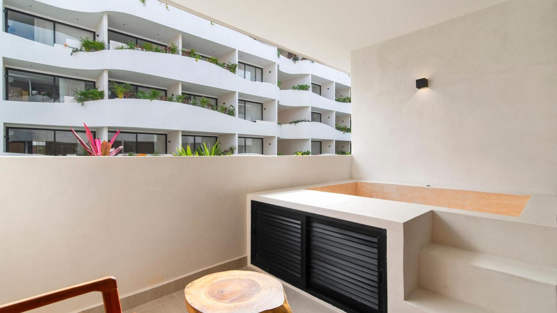 Guest - Elements Hotel 4*