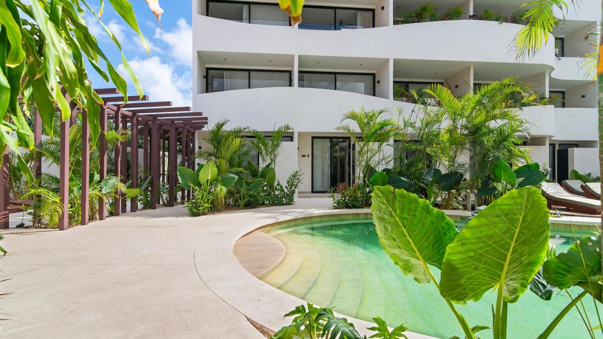 Guest - Elements Hotel 4*