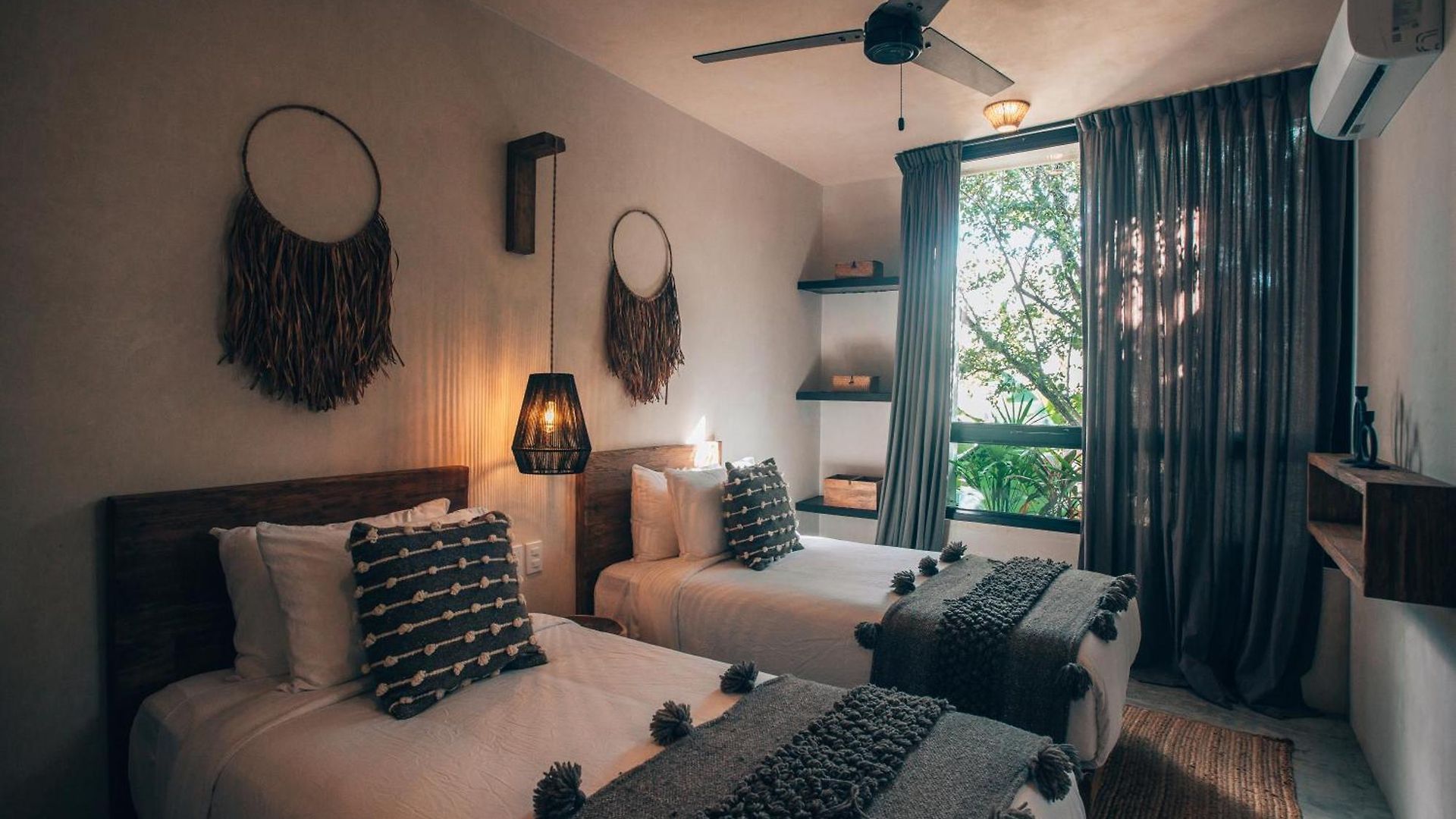 Jungle Rooftop -priv Pool-bathtub-jacuzzi 2a