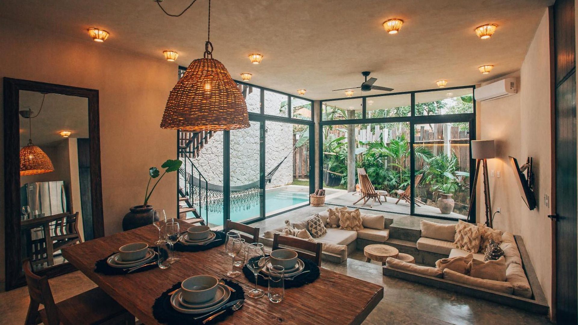 Jungle Rooftop -priv Pool-bathtub-jacuzzi 2a Villa