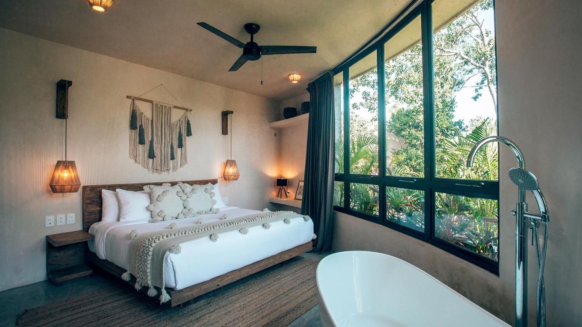 Villa Jungle Rooftop -priv Pool-bathtub-jacuzzi 2a *