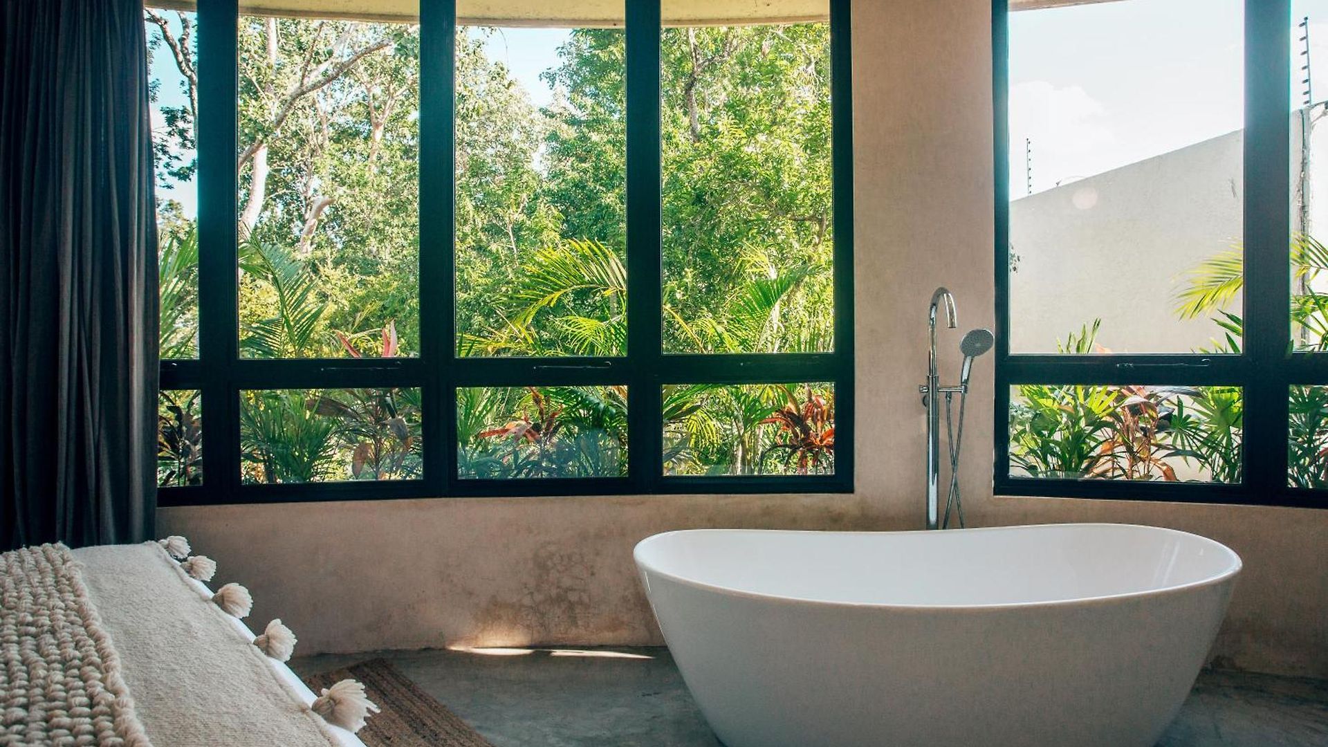 Jungle Rooftop -priv Pool-bathtub-jacuzzi 2a Villa *