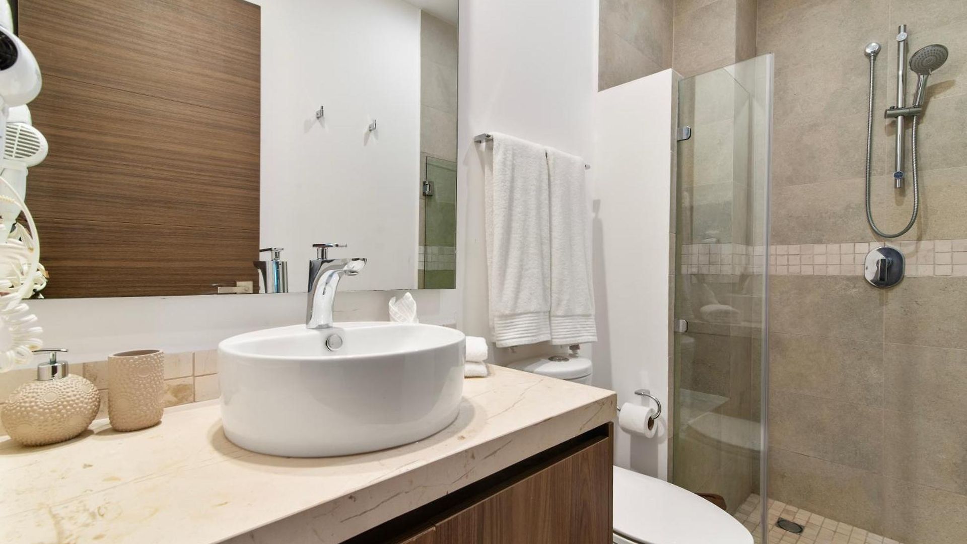 Encanto Private Balcony 2 Pools Gym Only 5 Minutes To Beaches * Tulum