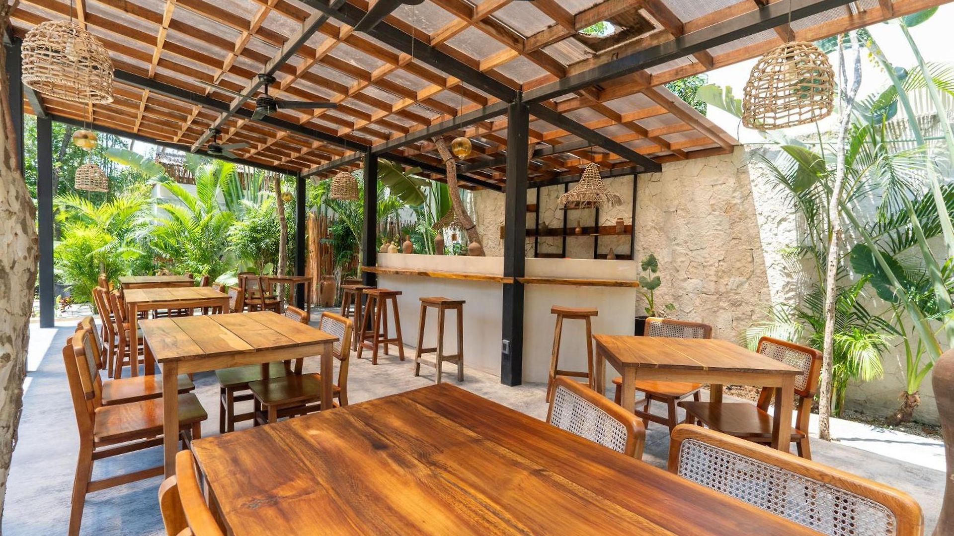 Villa Moonstone - With Private Pool And 24hrs Security & Club Access *