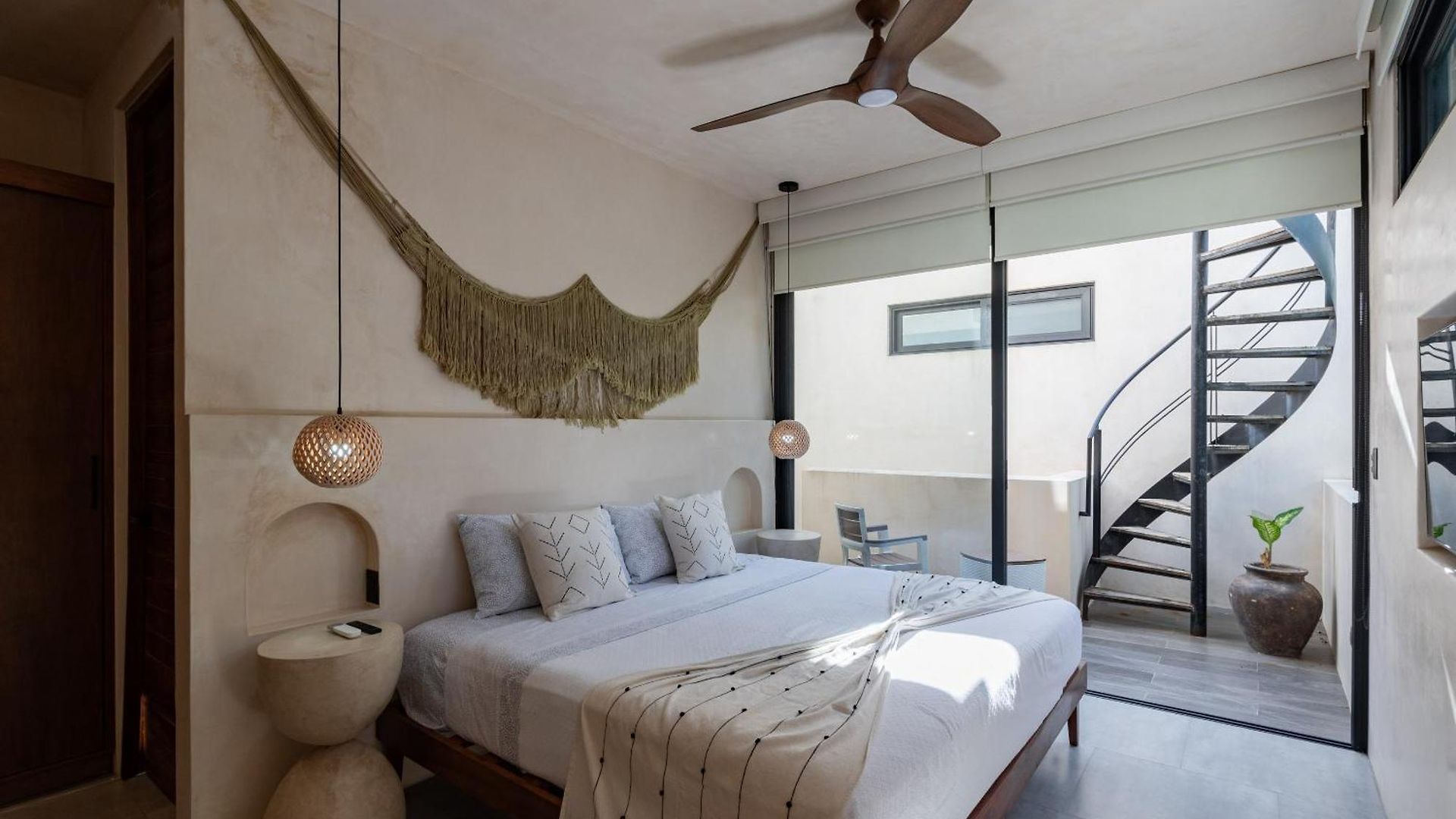Moonstone - With Private Pool And 24hrs Security & Club Access Villa