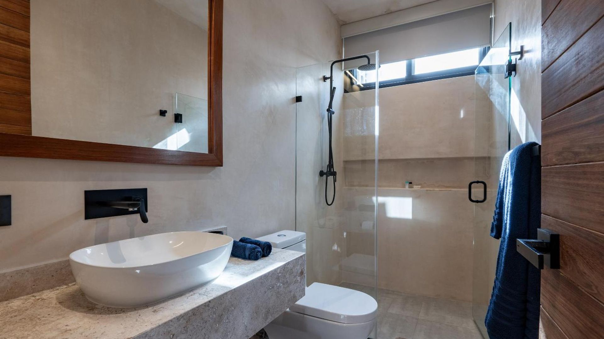 Moonstone - With Private Pool And 24hrs Security & Club Access