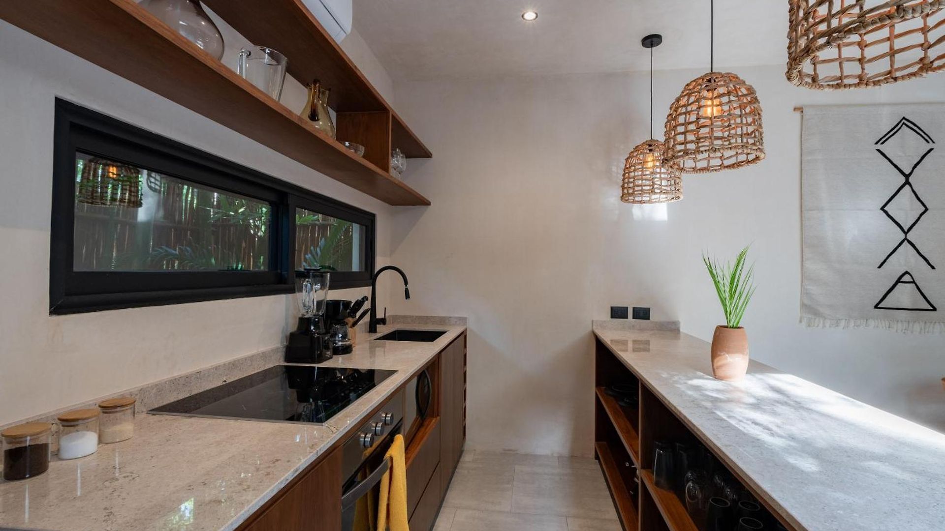 Villa Moonstone - With Private Pool And 24hrs Security & Club Access