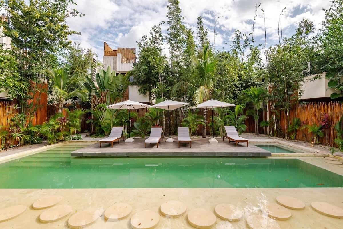 Bambu Con Alberca Privada En Villa