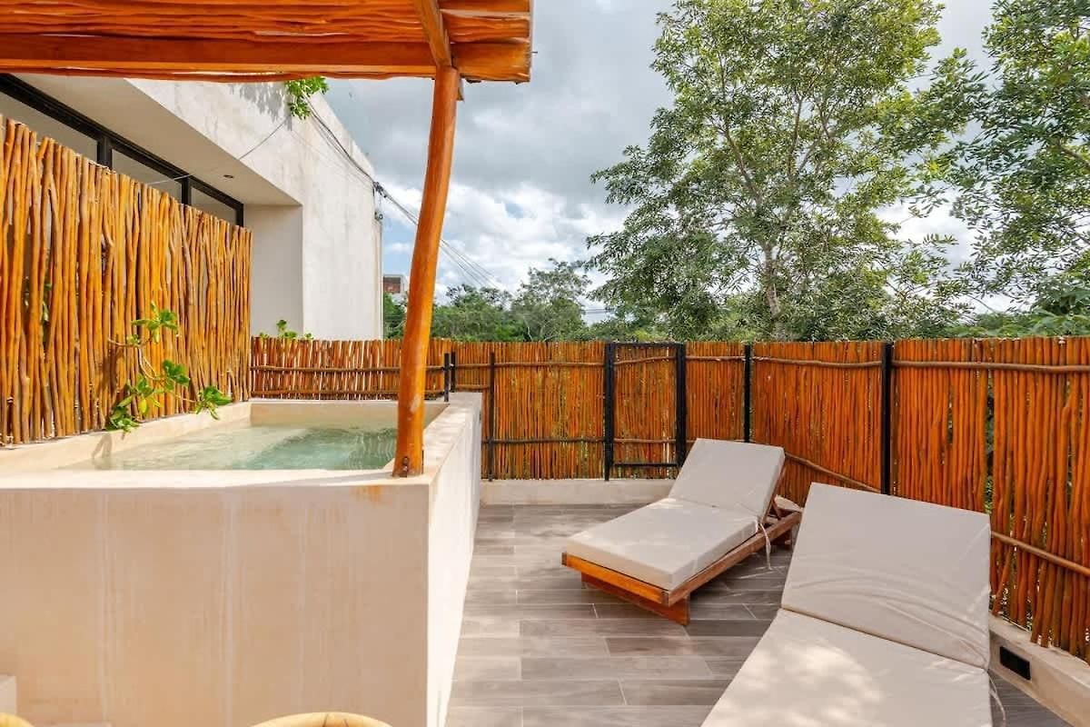 Bambu Con Alberca Privada En Villa