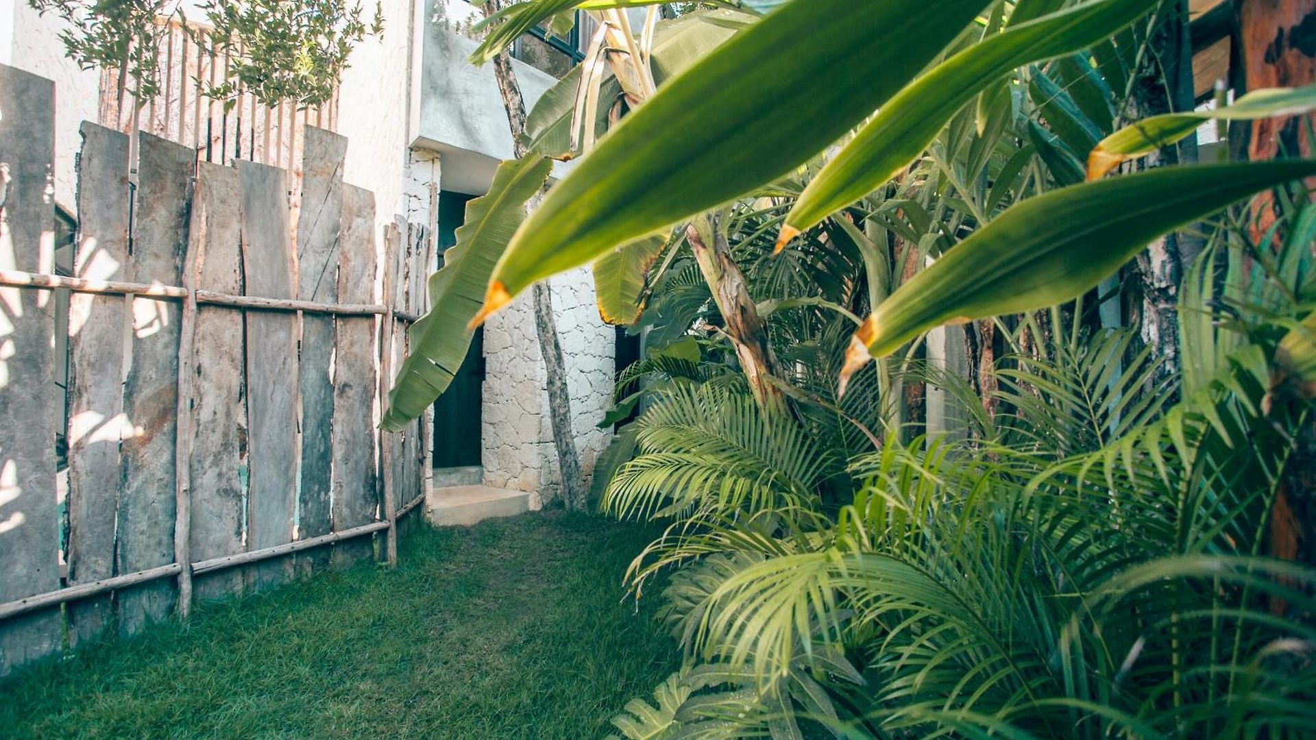Villa Round Luxury Jungle Priv Pool-concierge 4a *
