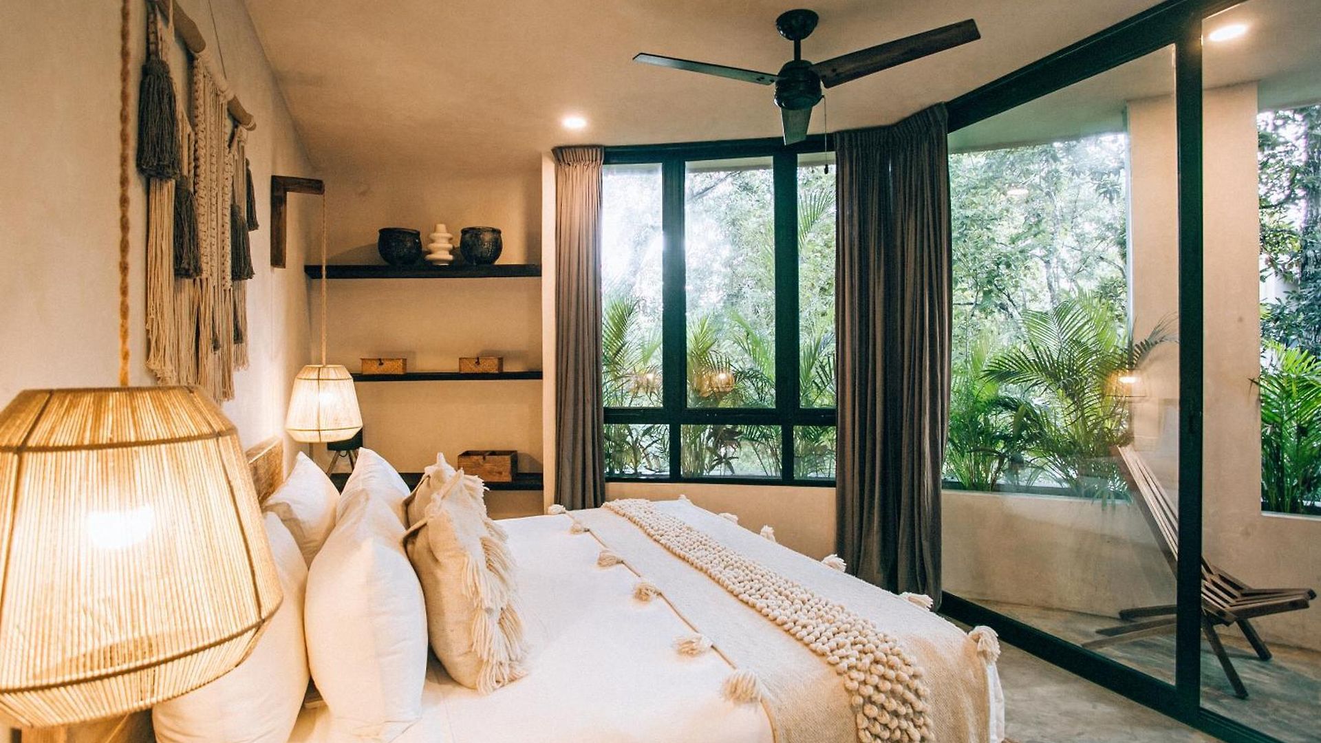 Villa Round Luxury Jungle Priv Pool-concierge 4a