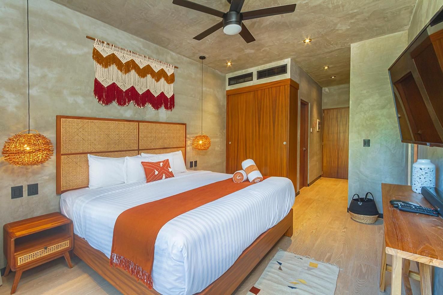 Impresionante Tuk Apartahotel