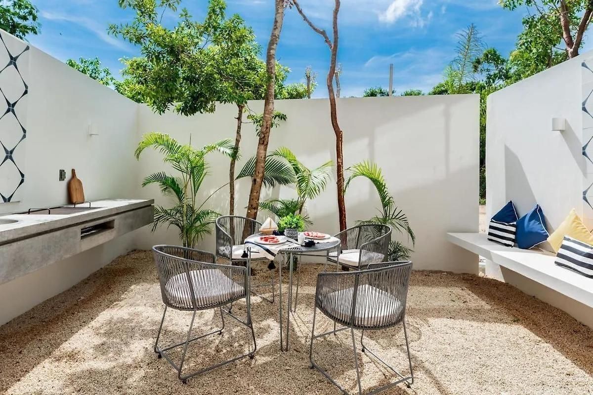 Park Lagunas Apartment *