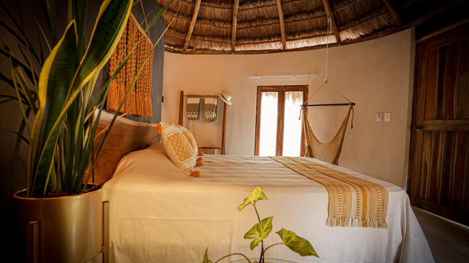 The Yellow Nest Hotel 5*