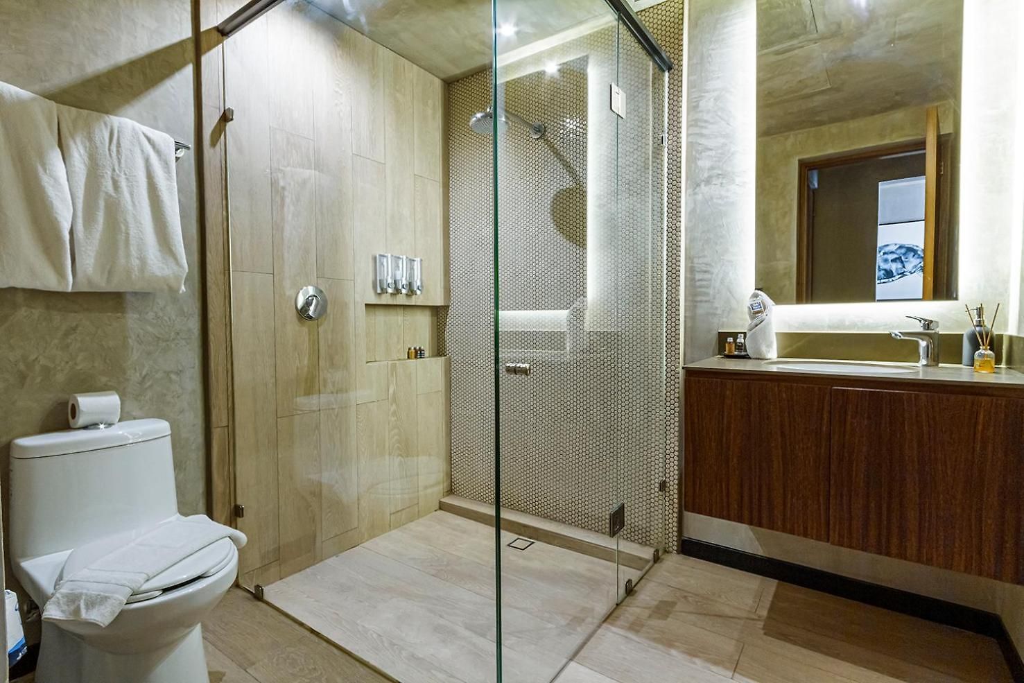 Impresionante Tuk Apartahotel