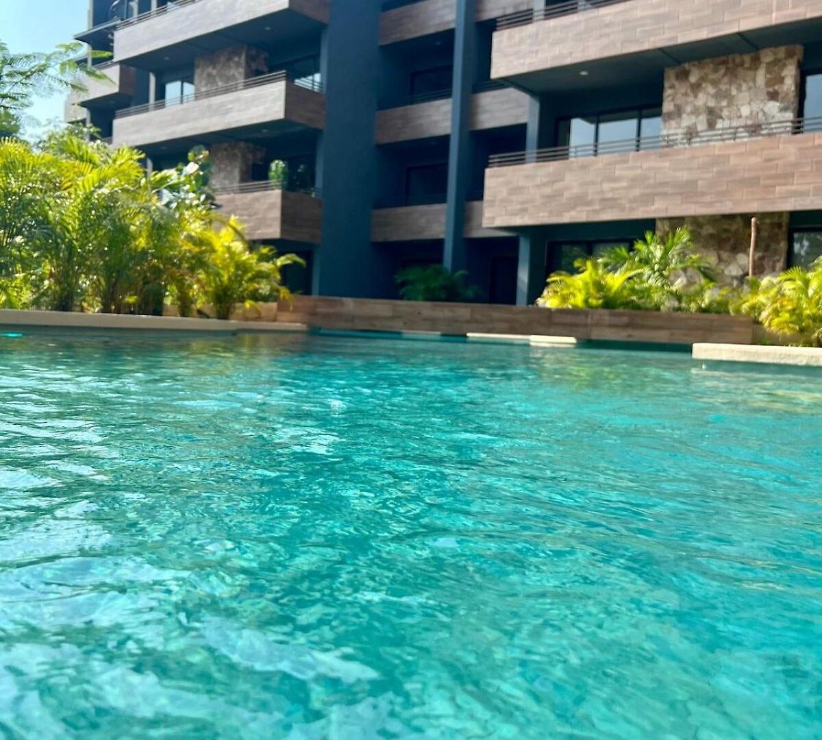 Apartamento Exclusivo! 2 Dormitorios, 4 Camas, De 1 A 6 Huéspedes Con Terraza Directo A La Alberca Y Otra Alberca Azotea Wifi , Gym , Sauna, Elevador Y Mas!!! Tulum