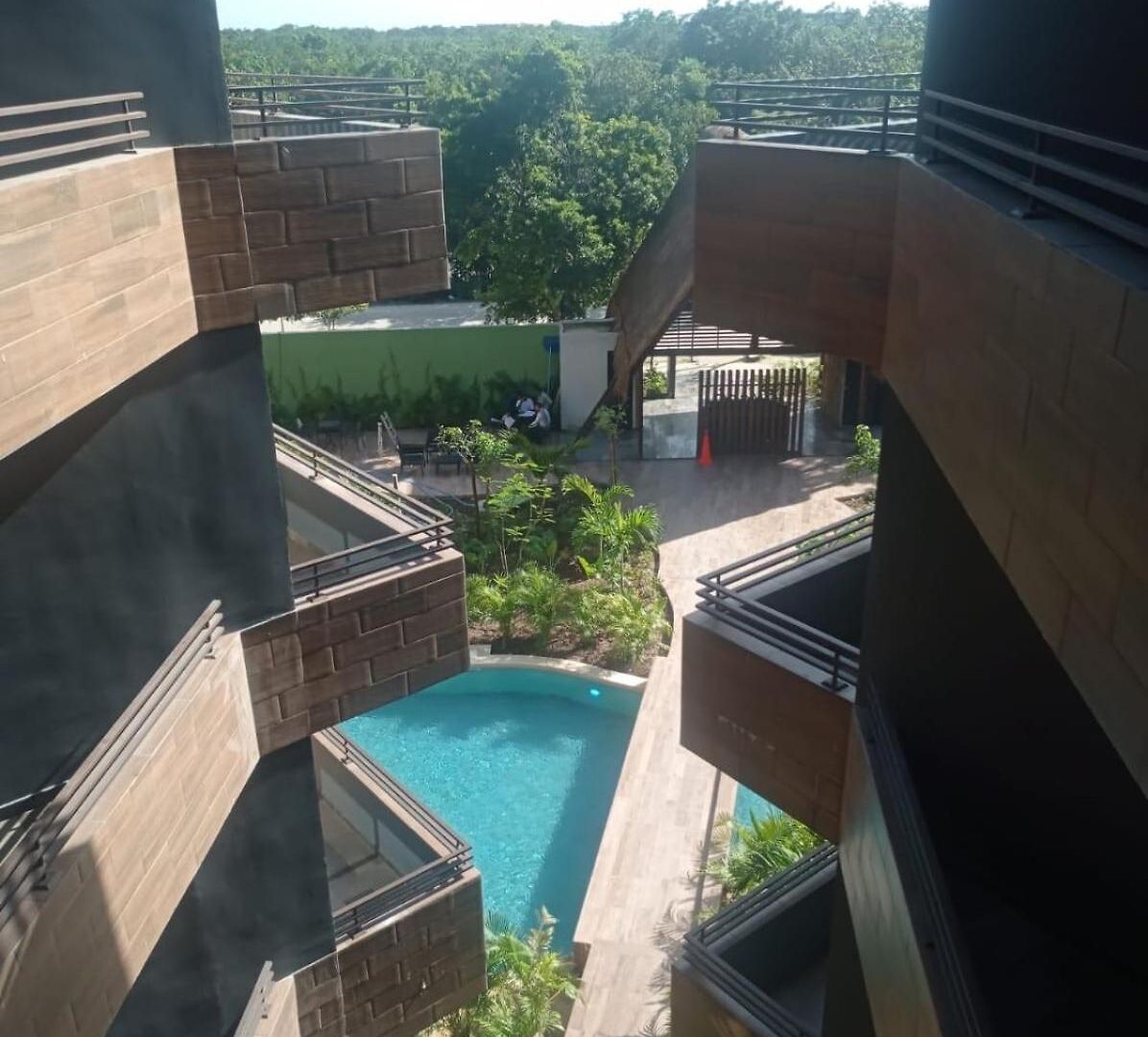 Apartamento Exclusivo! 2 Dormitorios, 4 Camas, De 1 A 6 Huéspedes Con Terraza Directo A La Alberca Y Otra Alberca Azotea Wifi , Gym , Sauna, Elevador Y Mas!!! *