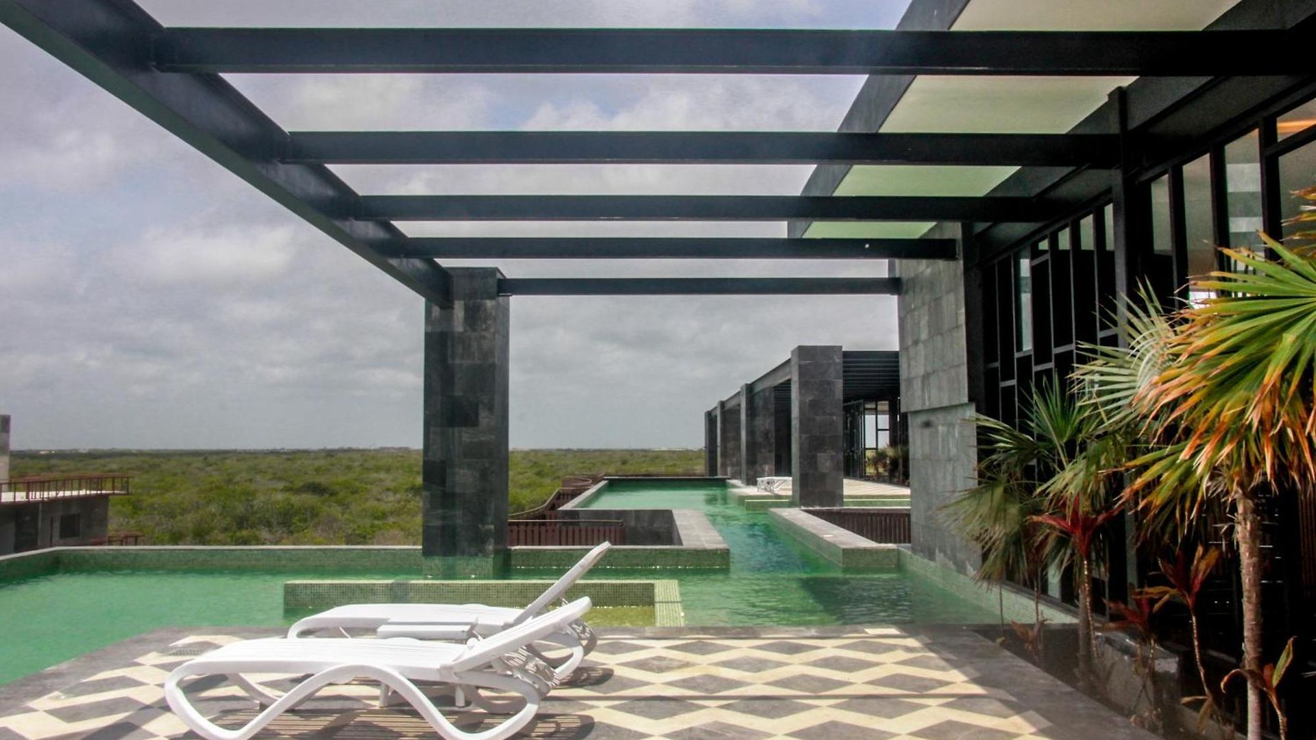 Close To The Beach,ground Floor, Jacuzzi, 1gb Wi-fi *