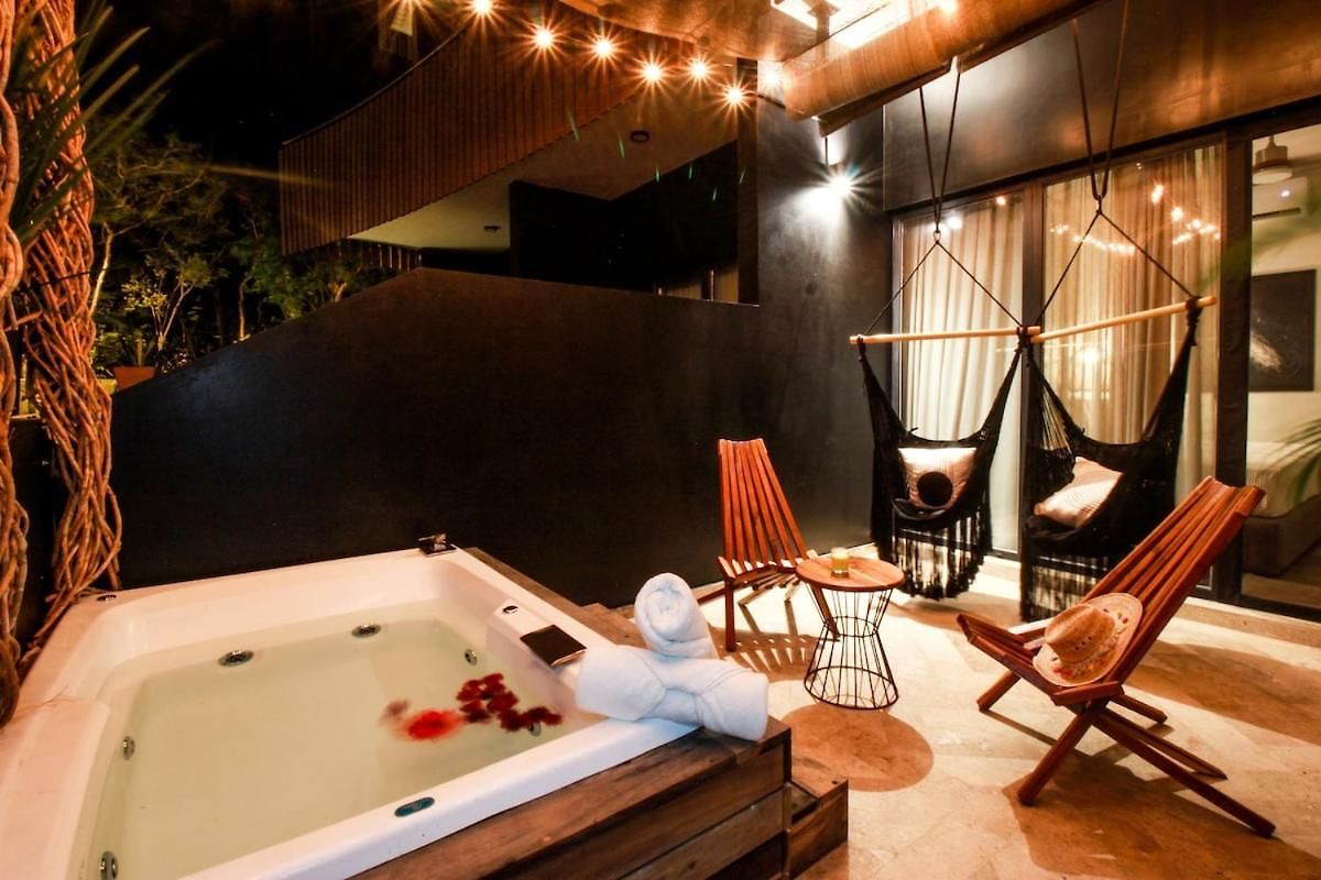 Close To The Beach,ground Floor, Jacuzzi, 1gb Wi-fi