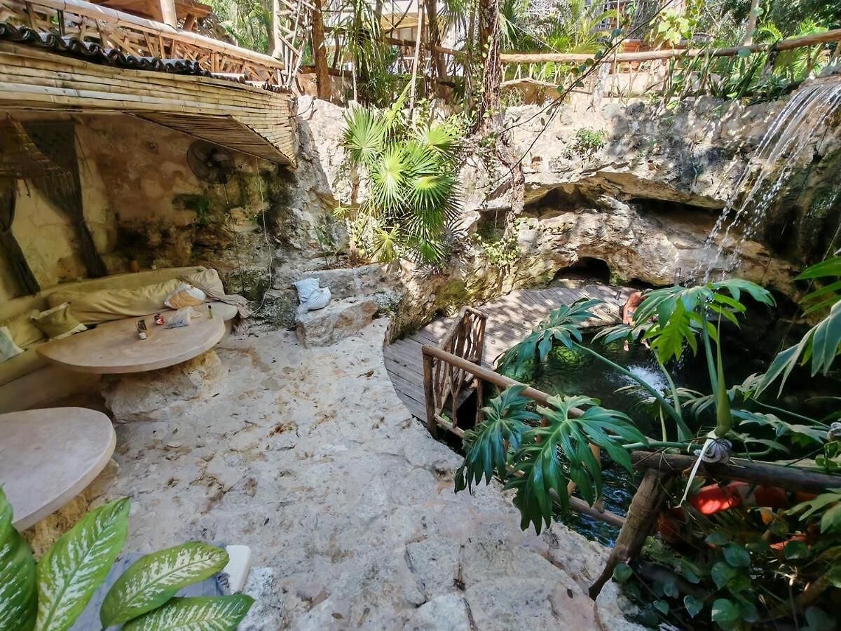 Jacuzzi Retreat Sunrise Haven Apartment Tulum