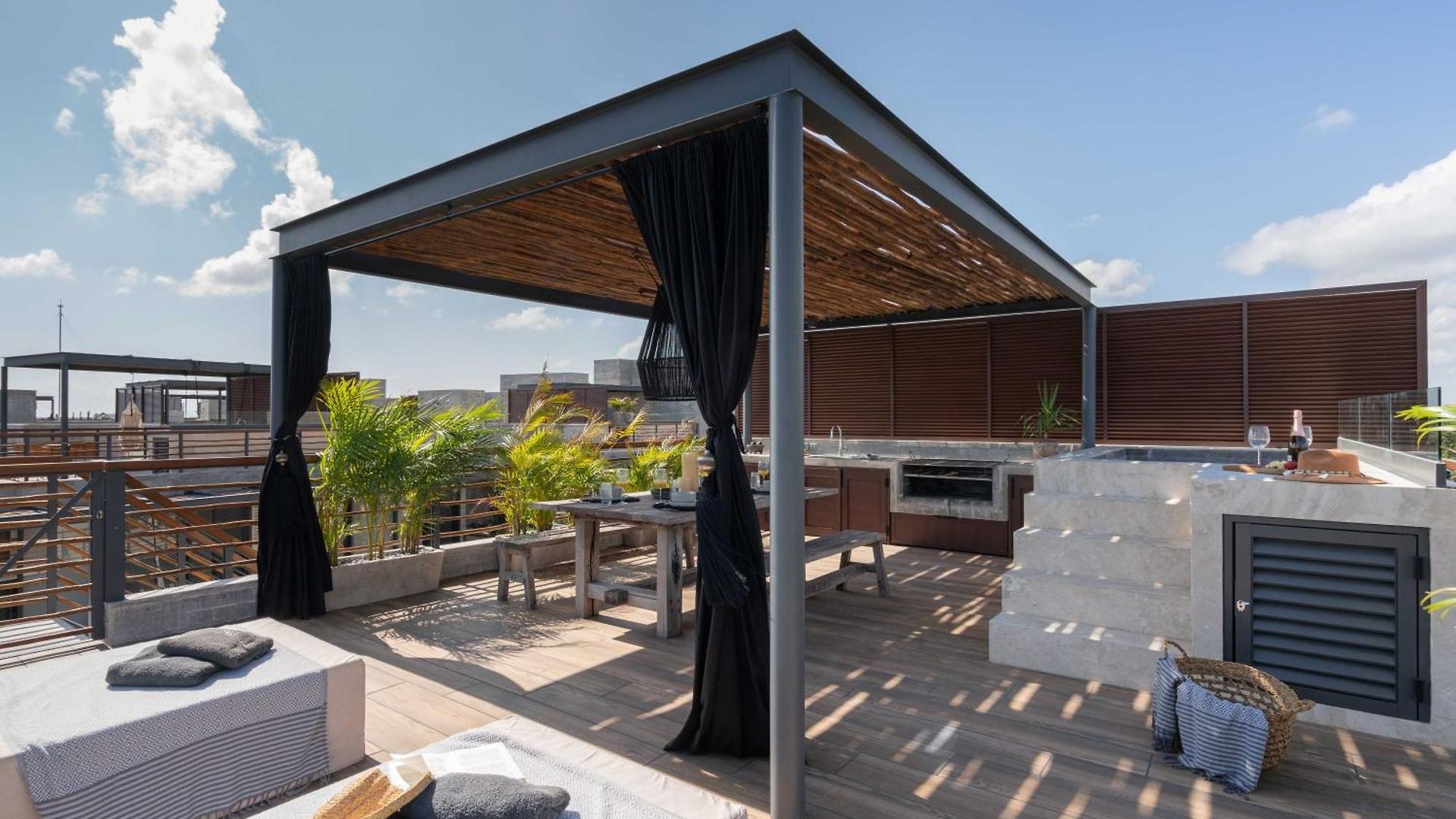 Amazing Penthouse Private Pool Close To Apartment *