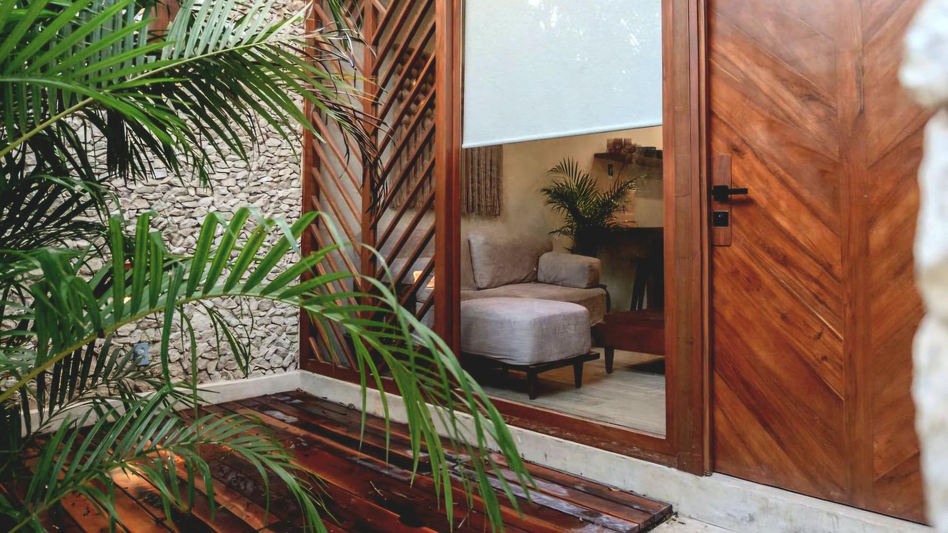 Ceres Villa *