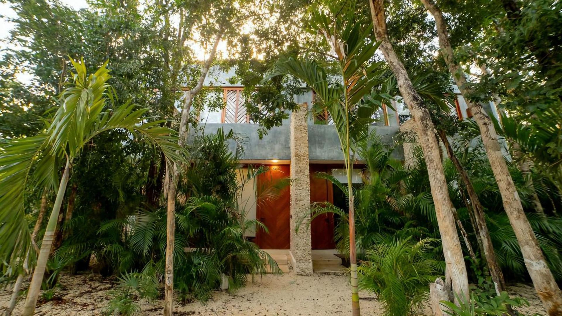 Ceres Tulum
