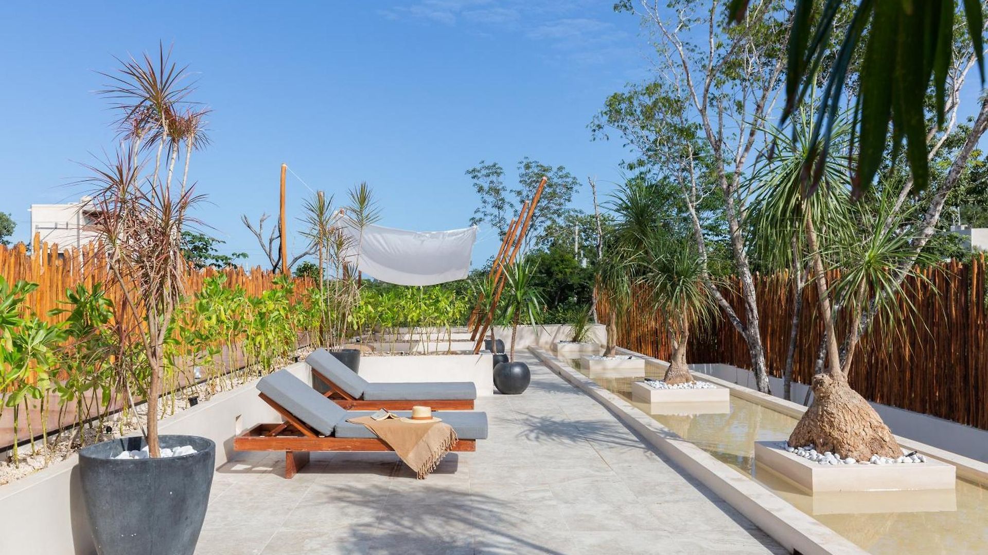 Luxury Private 23 Meters Pool & Concierge Villa