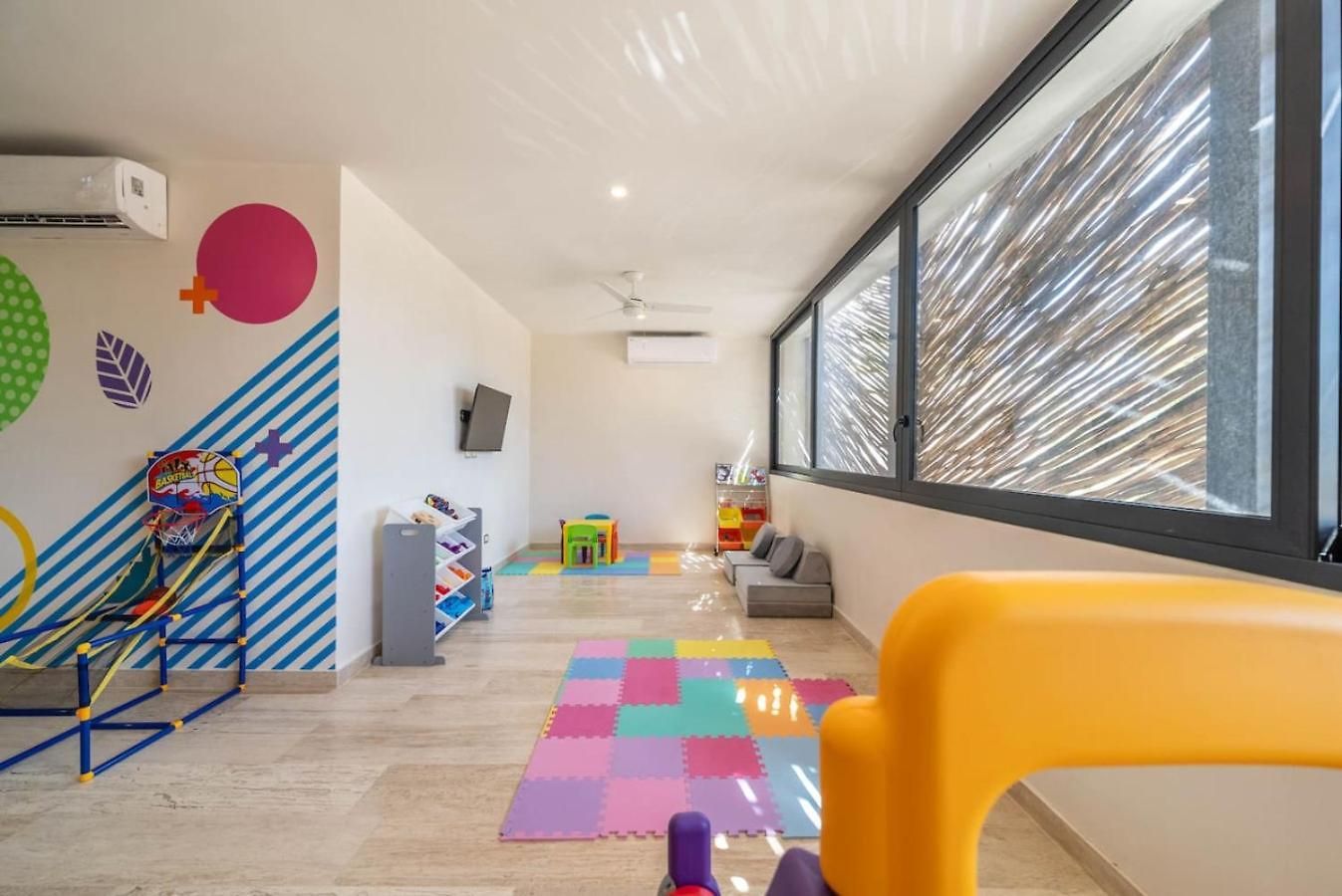 Сasa de vacaciones Lux 2br W Rooftop Pool And Close To