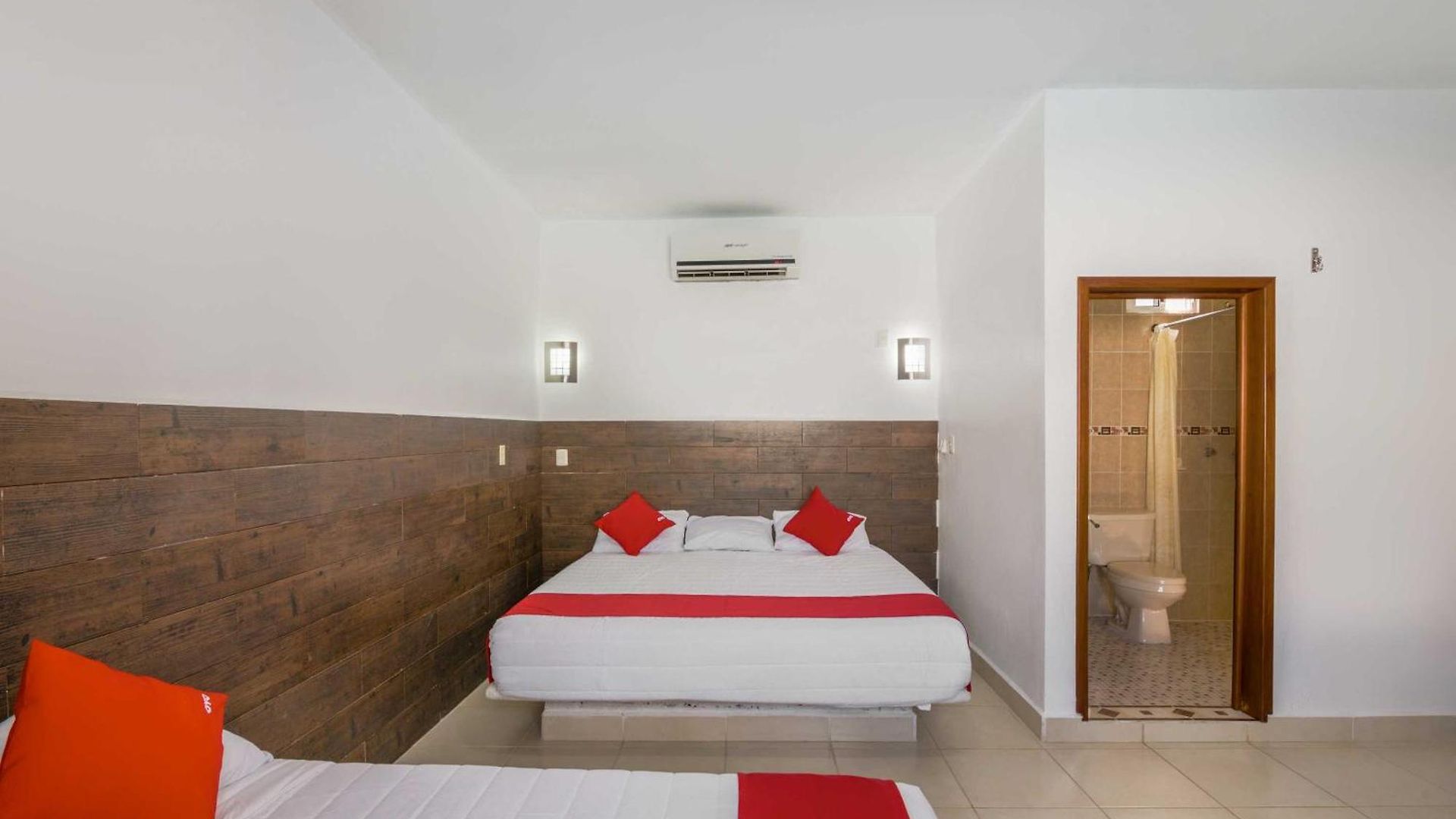 Hotel Oyo Palma Real 4*