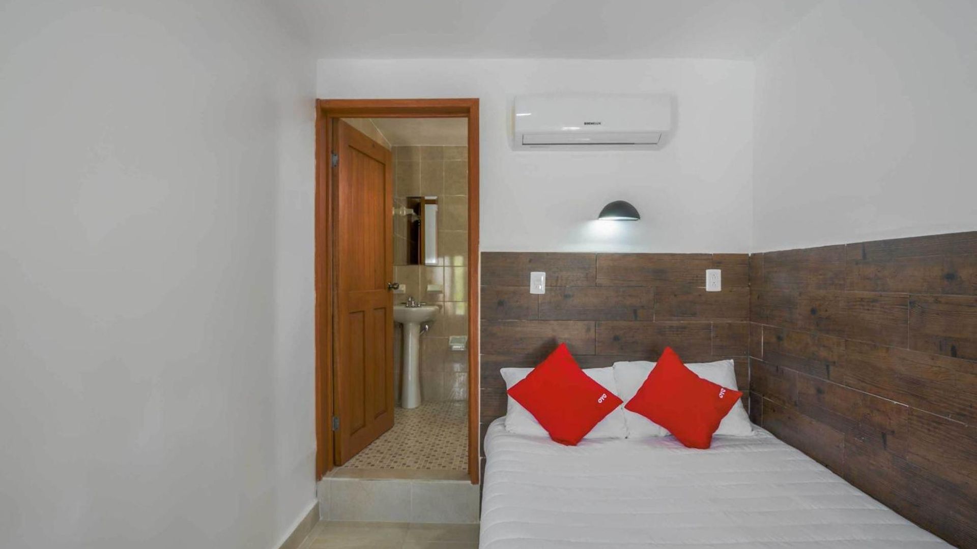 Oyo Palma Real 4* Tulum