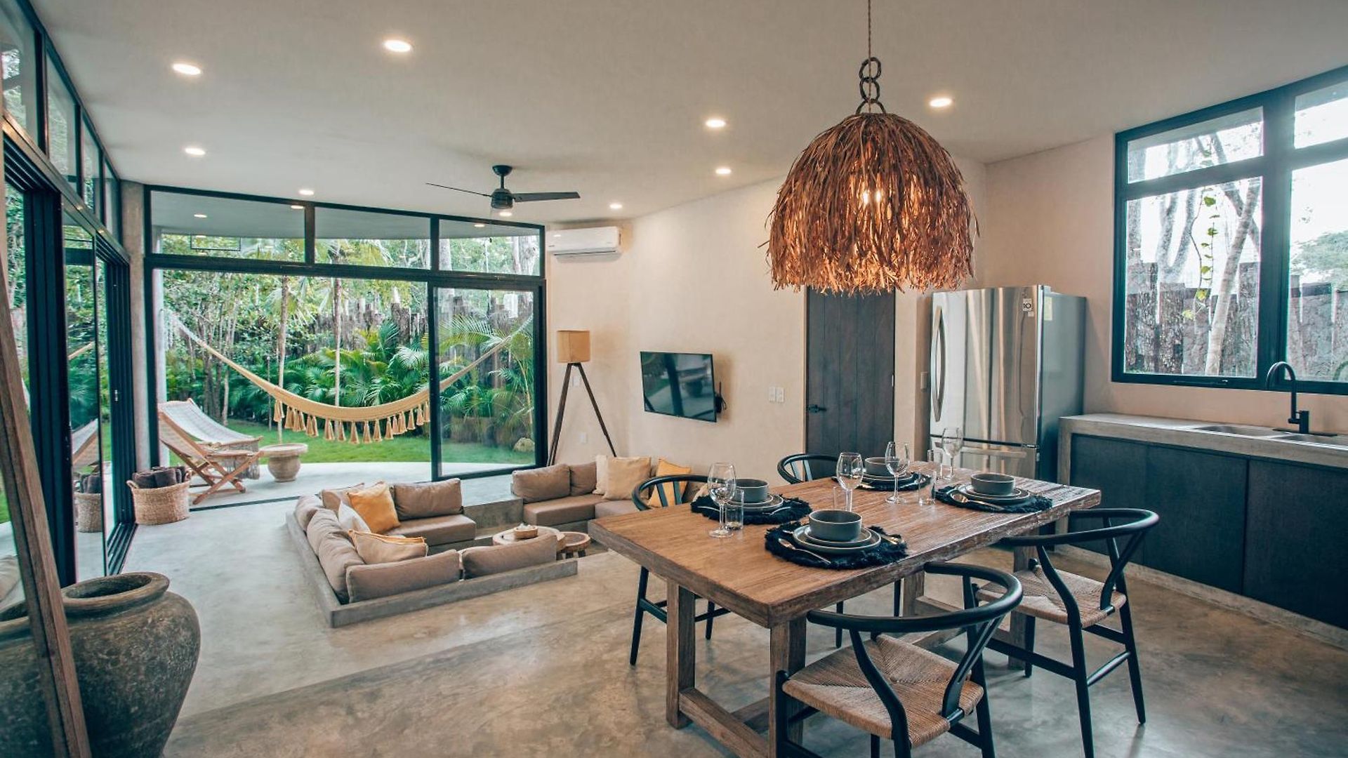 Jungle Boho - Pvt Pool -100mbs -concierge 8b *