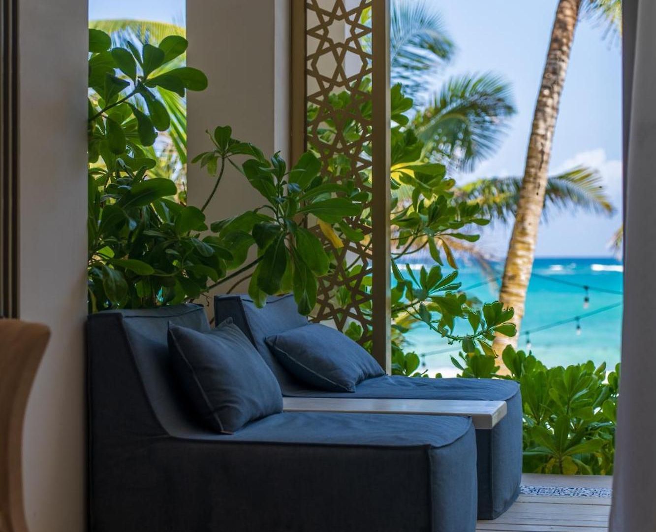 Sana Beachfront Boutique 5*