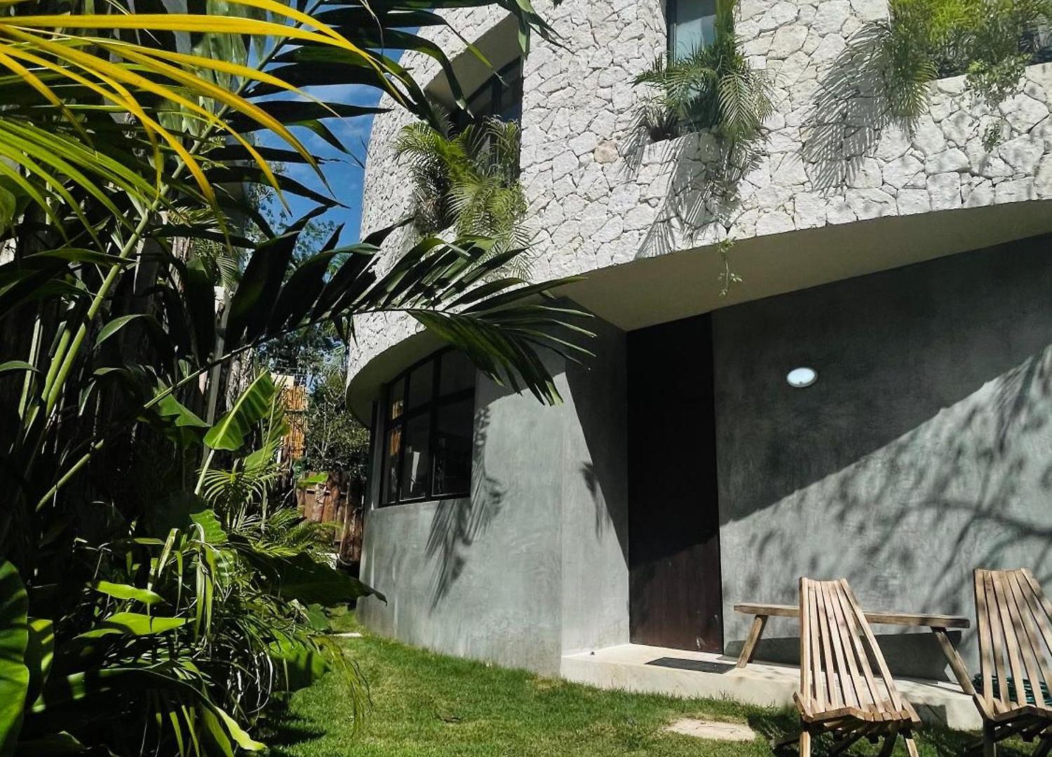 Round Luxury Private Pool & Jungle Rooftop 2b *