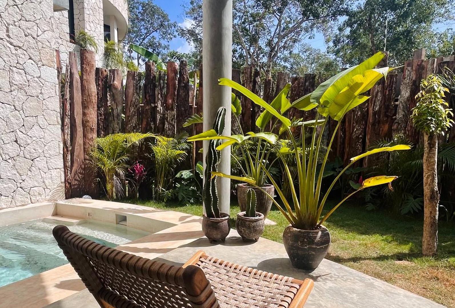 Villa Round Luxury Private Pool & Jungle Rooftop 2b *