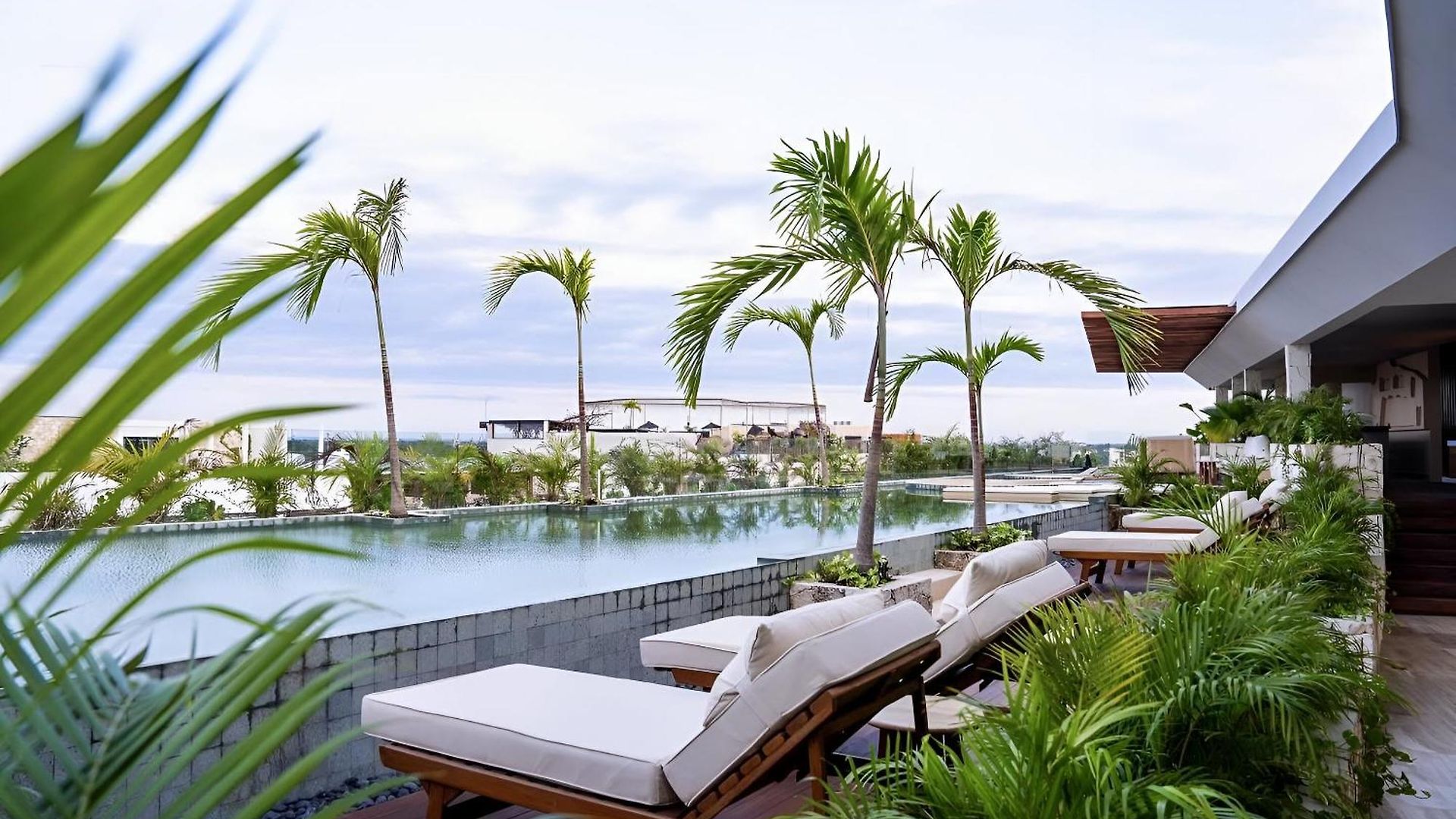 Luxe Jacuzzi *