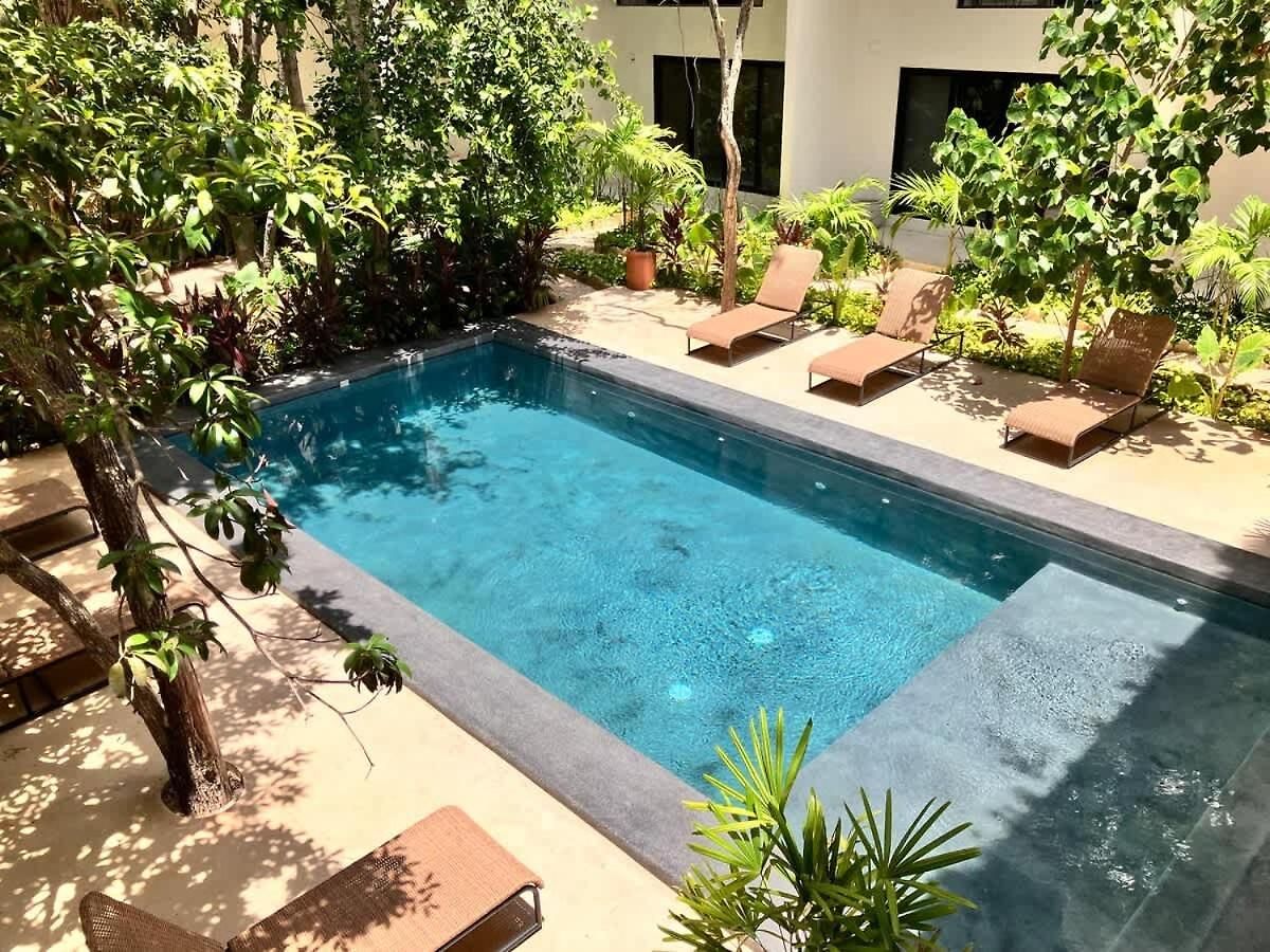 Groups For 8 Guest With 2 Bedrooms Balcony Common Pool Gym Yoga And Mini Market Ximbal Holiday home