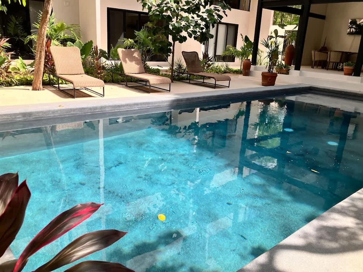 Groups For 8 Guest With 2 Bedrooms Balcony Common Pool Gym Yoga And Mini Market Ximbal Holiday home *