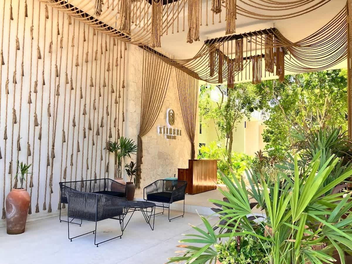 Groups For 8 Guest With 2 Bedrooms Balcony Common Pool Gym Yoga And Mini Market Ximbal Holiday home Tulum