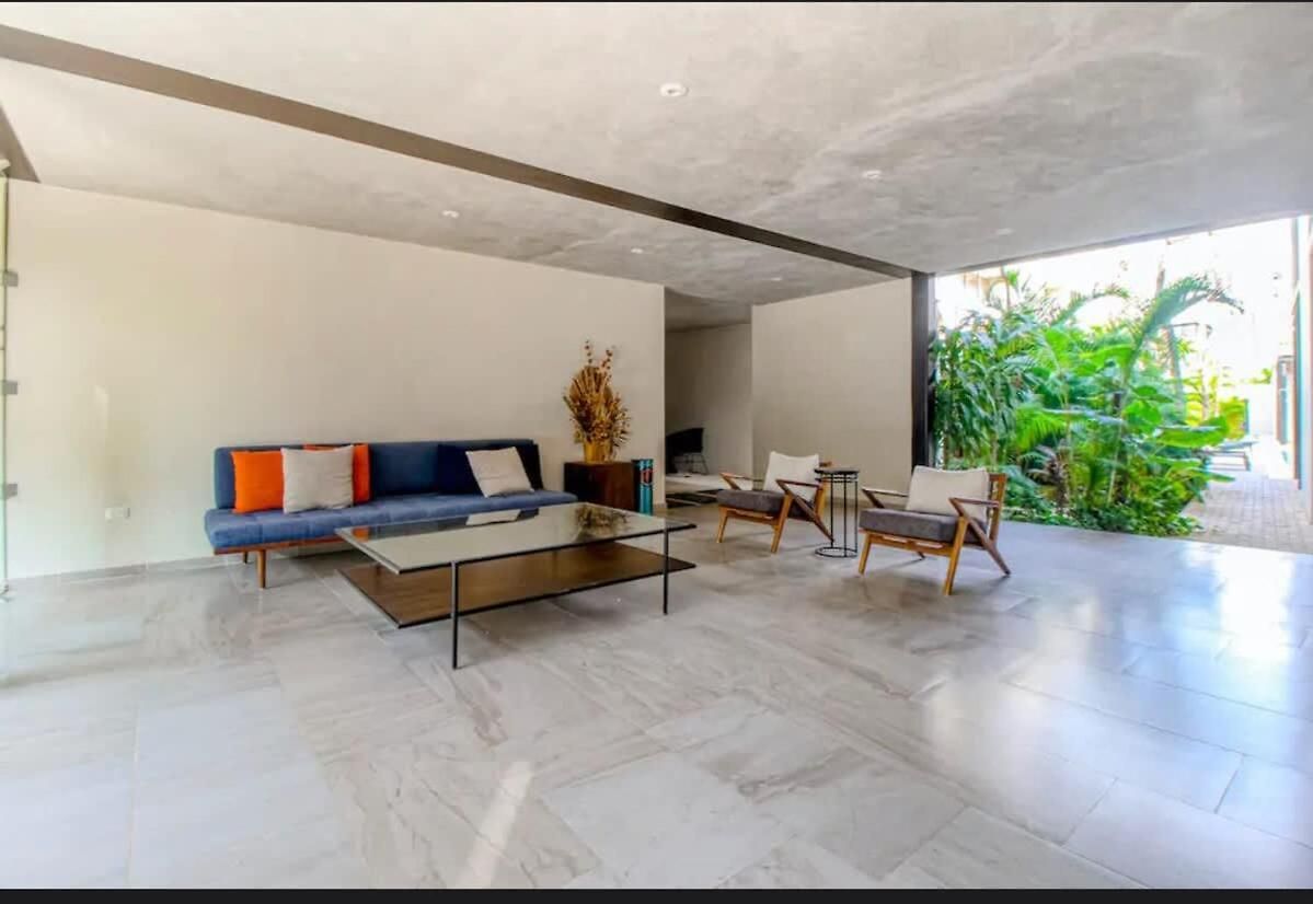 Center Family Double Four Guest With Free Parking Pool Ac Kitchenette Near Tulum