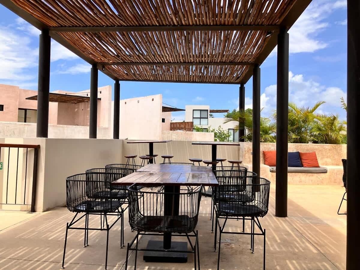 Center Family Double Four Guest With Free Parking Pool Ac Kitchenette Near