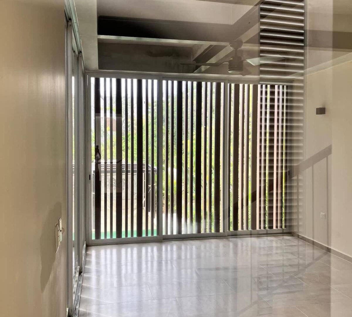 Center Family Double Four Guest With Free Parking Pool Ac Kitchenette Near