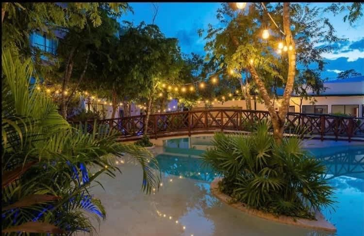 Private Jungle Cool Pool 500 Mbps Wi-fi 3 Bikes King Bed *