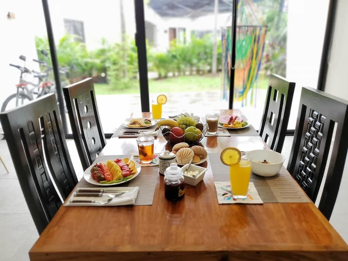 Private Jungle Cool Pool 500 Mbps Wi-fi 3 Bikes King Bed Apartment