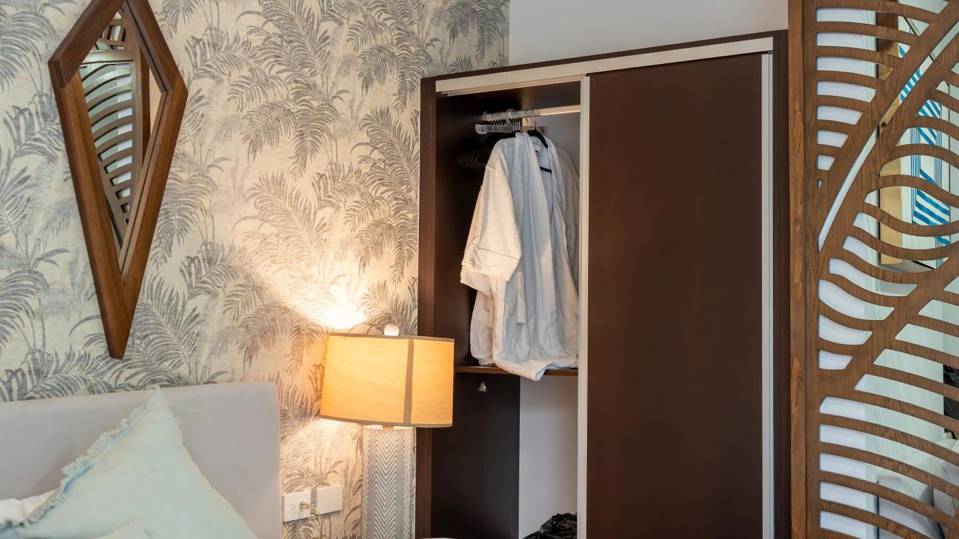 Bed & Breakfast Menesse
